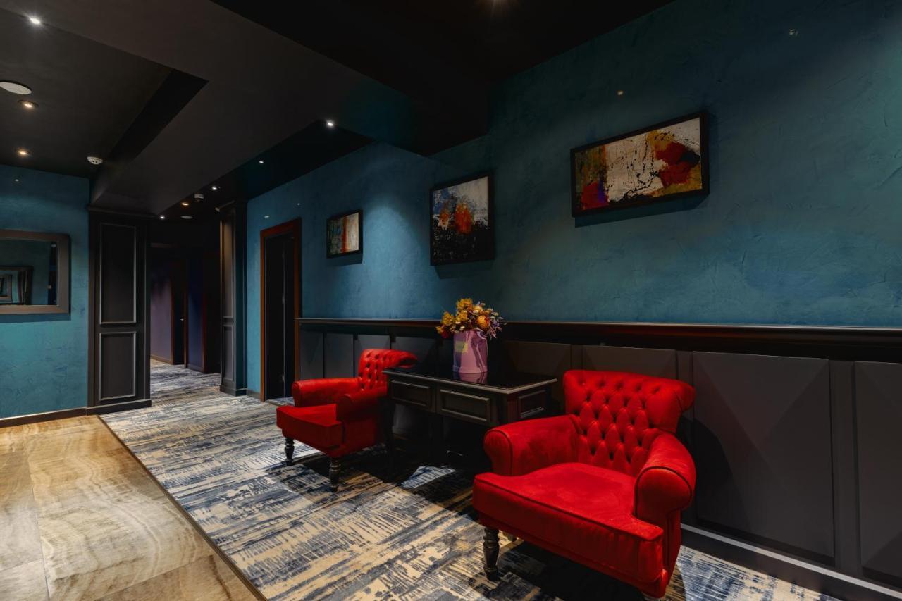 Tapis Rouge Design Boutique 5*