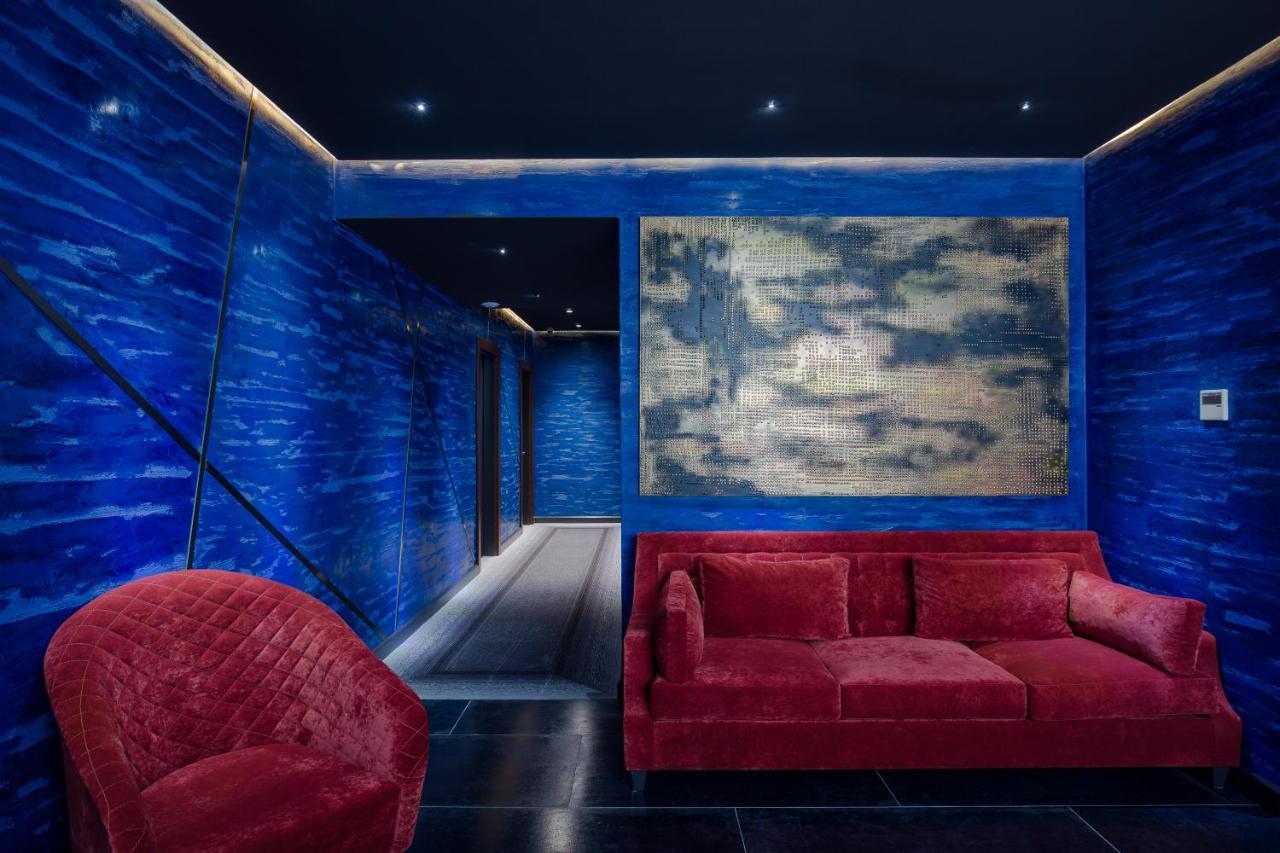Tapis Rouge Design Boutique Батумі