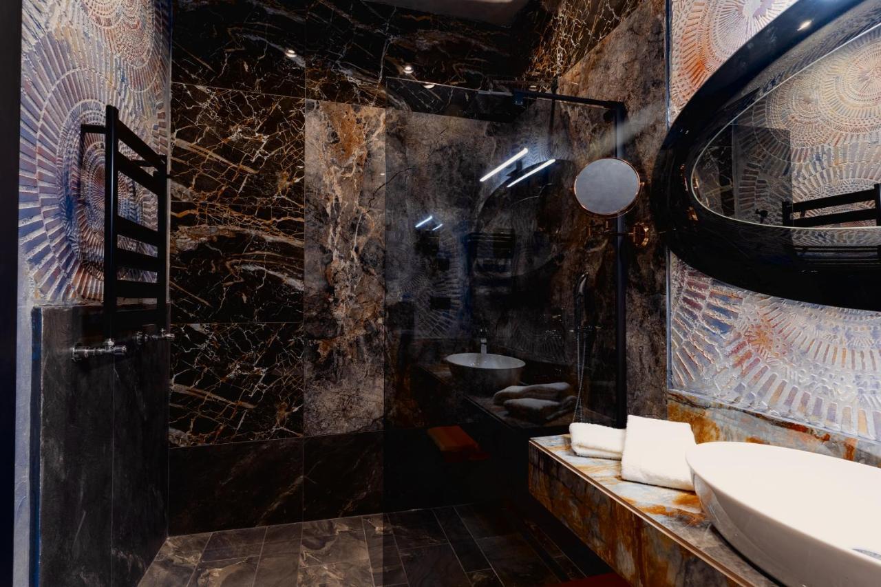 Tapis Rouge Design Boutique فندق باتومي